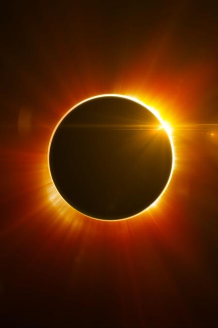 PROTEGEZ VOUS POUR OBSERVER L'ECLIPSE SOLAIRE MERCREDI 12 AOÛT